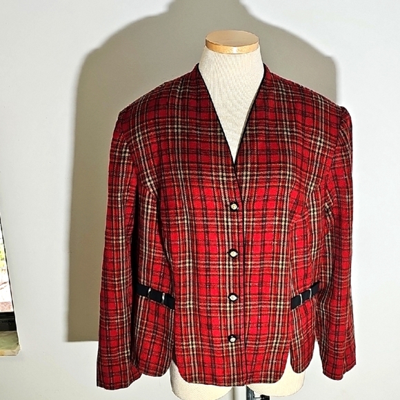 Lady Dorby Jackets & Blazers - Plaid Red Women's Jacket, ACADEMIA Y2K. Size 20W. By Lady Dorby.
